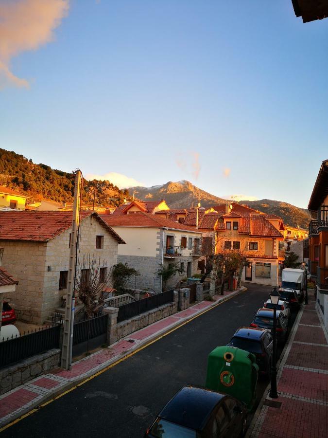 Hostal Becerril Becerril de la Sierra Luaran gambar